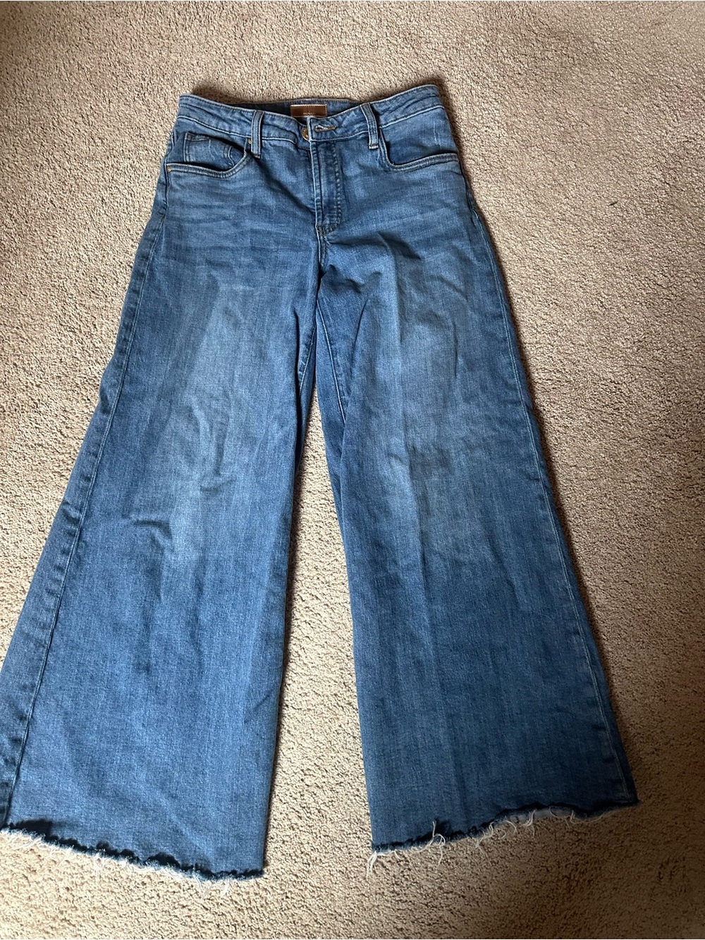 Kut from the Kloth High-Rise Wide-Leg Jeans in Medium Blue - Picture 2 of 4